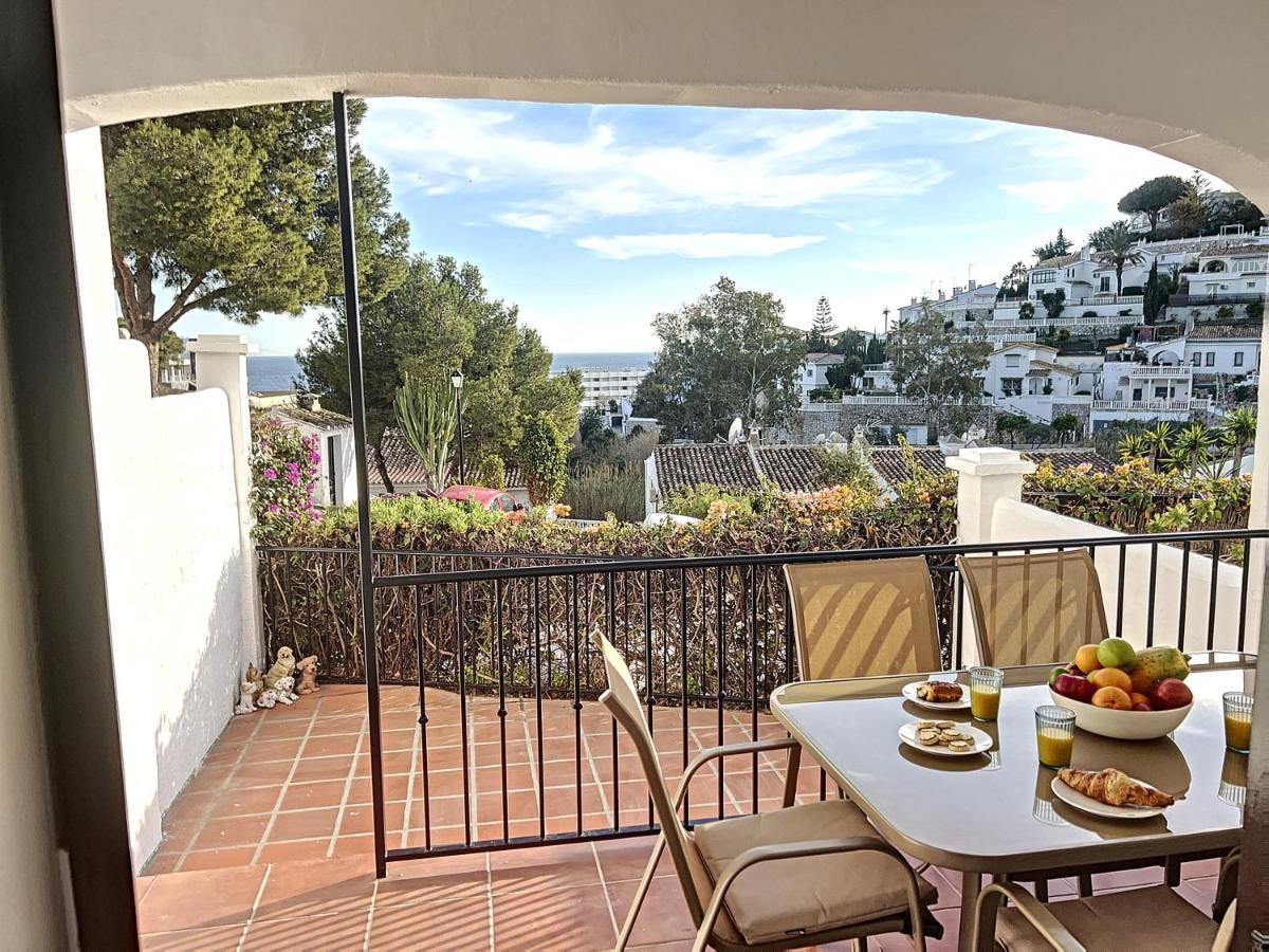 Agradable Adosado Con Piscina La Hidalga Benalmádena Exterior foto
