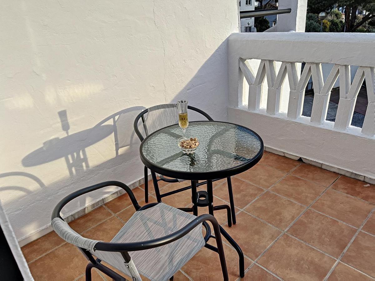 Agradable Adosado Con Piscina La Hidalga Benalmádena Exterior foto