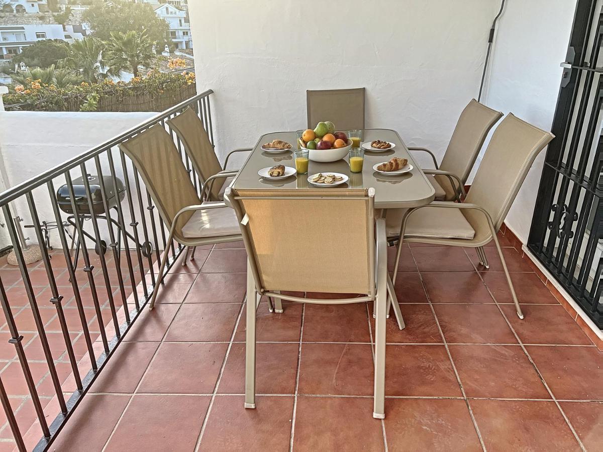 Agradable Adosado Con Piscina La Hidalga Benalmádena Exterior foto