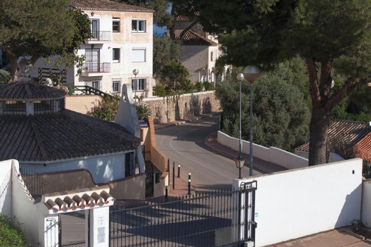 Agradable Adosado Con Piscina La Hidalga Benalmádena Exterior foto