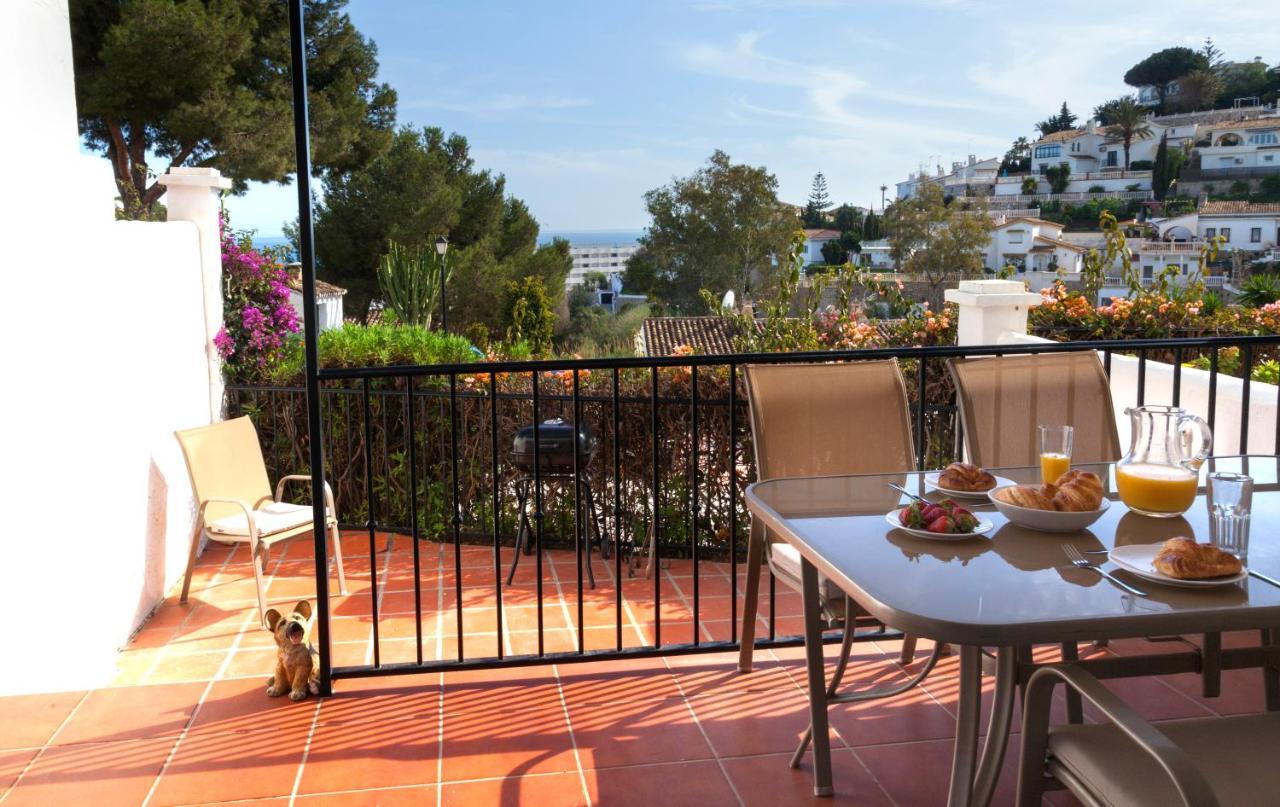 Agradable Adosado Con Piscina La Hidalga Benalmádena Exterior foto