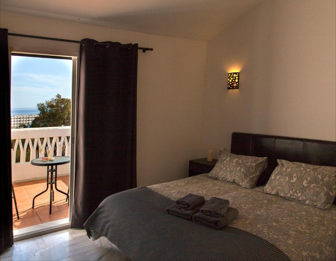 Agradable Adosado Con Piscina La Hidalga Benalmádena Exterior foto